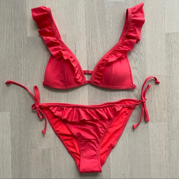 H&M Ruffle Bikini - Picture 1 of 9